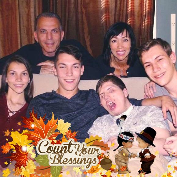 Meet your Posher, Fernanda - Picture 1 of 1